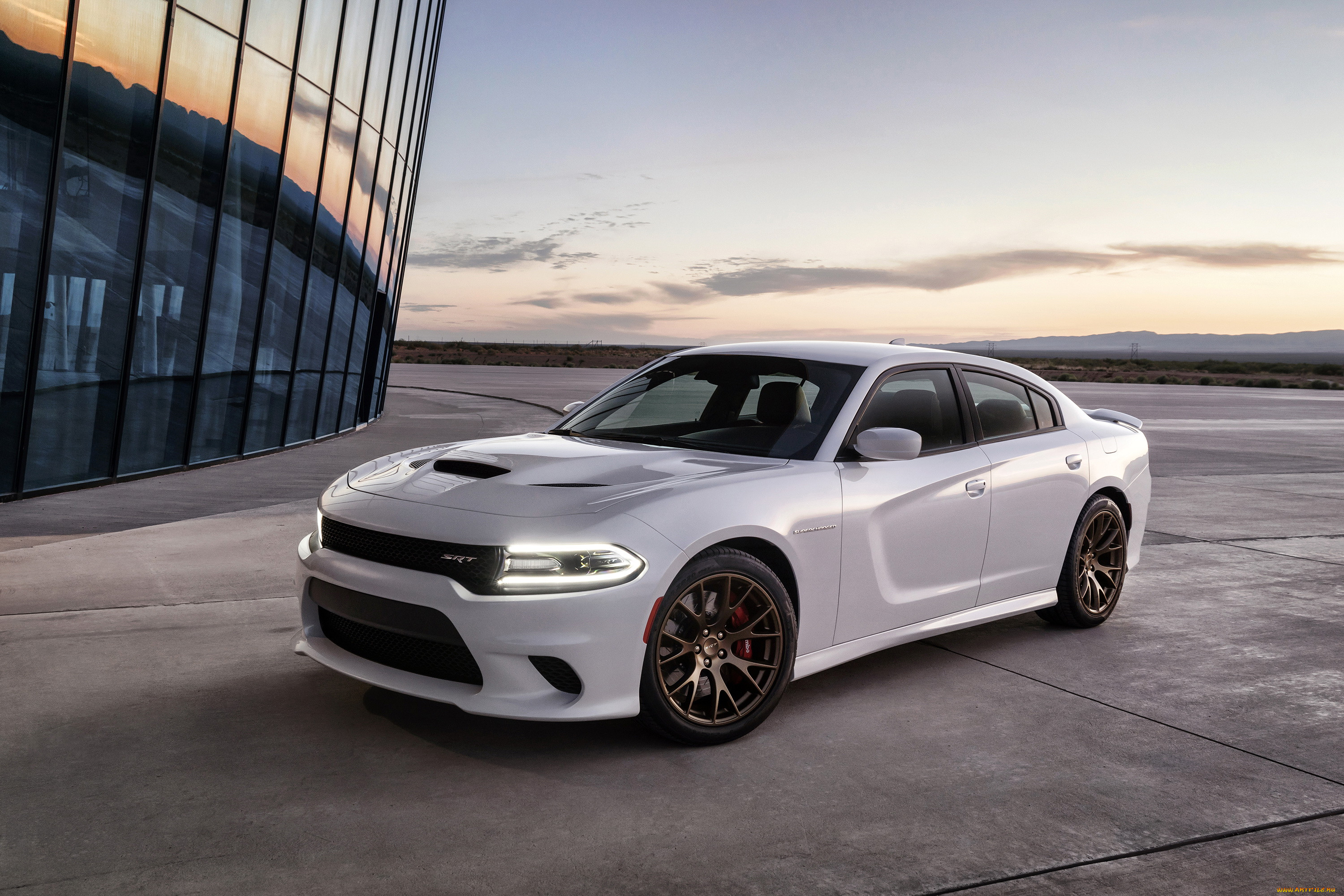 Dodge Charger srt 2015